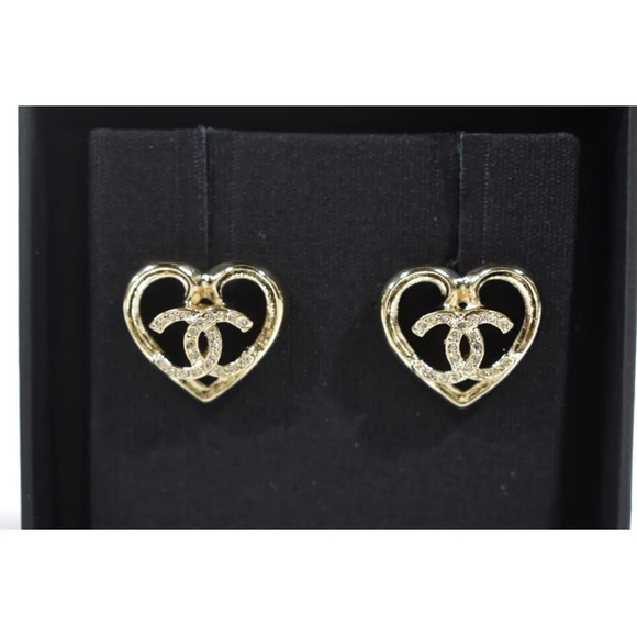Chanel 23C Gold Crystal Heart Interlocking CC Logo Drop Statement Stud Earrings - Picture 1 of 7